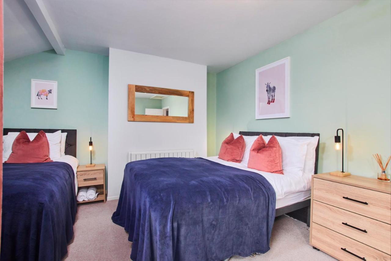 Fantastic Central Stratford Two Bedroom Apartment By Purestay Short Lets & Serviced Accommodation With Parking Stratford-upon-Avon Exterior photo